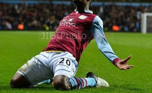 Benteke Jadi Rebutan Lima Klub