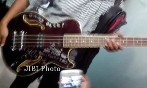  GITAR JOKOWI : Warga  Setuju Gitar Dimuseumkan