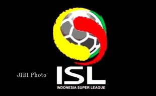 ISL 2013 : Arema Indonesia, Sriwijaya FC dan Persib Bandung Berebut Posisi 2