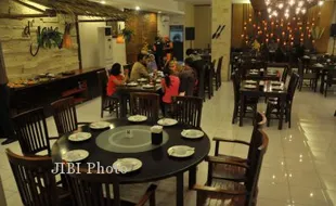 TIPS HEMAT : Makan di Restoran Tak Bikin Bokek, Ini Triknya