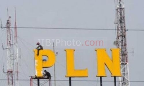 SOLAR LANGKA : Pasokan Solar Dipangkas 50%, Berikut Janji PLN kepada Pelanggan