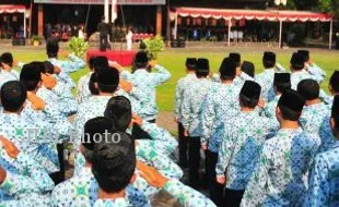 UU APARATUR SIPIL NEGARA : Dari Mutasi, Gaji, hingga PNS Berhenti