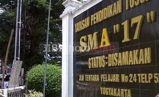 PERUSAKAN GEDUNG SMA 17 '1' : Jaksa Tunggu Jadwal Sidang Tersangka