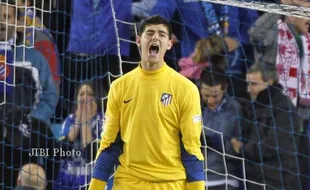 MASA DEPAN PEMAIN : Mourinho Tegaskan Courtois Bakal Balik ke London