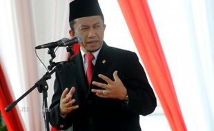 Tifatul Minta Pers "Kuliti" Capres