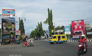 ATRIBUT KAMPANYE PILGUB