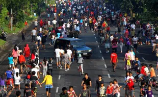 CAR FREE DAY SOLO : Jumlah PKL CFD Naik 100%, Pemkot Solo Keluarkan Kartu Kendali