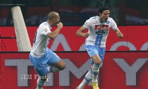 Napoli Tawarkan Cavani ke City