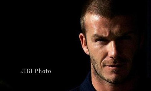 PAMOR BECKHAM : Alex Ferguson: David Beckham Jatuh Karena Selebritas