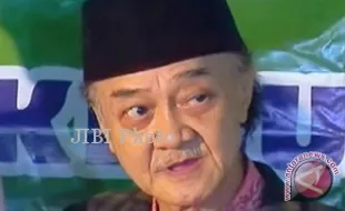   HEBOH EYANG SUBUR : Istri-istri Eyang Subur Gugat MUI