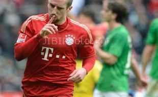 JELANG BORUSSIA DORTMUND VS BAYERN MUNICH : Cedera Tulang Rusuk, Ribery Absen Lawan Dortmund