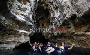 WISATA LEBARAN 2014 : Pengelola Gua Pindul Targetkan 18.000 Pengunjung