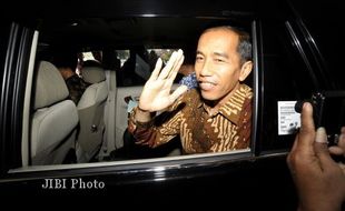 JOKOWI CAPRES : Bertandang ke Rumah Radjiman, Jokowi Sapa Petani