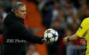 Mourinho Selamati Barca