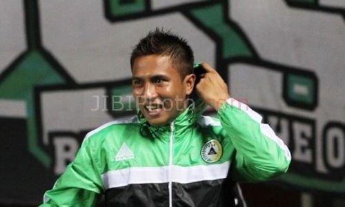 MASA DEPAN PEMAIN : Sempat Jadi Sopir GrabCar, Eks Penyerang PSS Ini Tak Rindu Sepak Bola