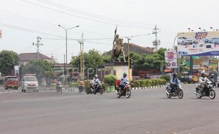 PENATAAN KOTA: Patung Nyi Ageng Serang di Wates Bakal Digeser