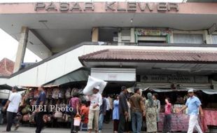 Jelang Pilgub Jawa Tengah, Pedagang Pasar Klewer Bentuk Sukarelawan