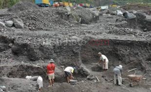 SEPUTAR MERAPI : Pemdes Wukirsari Bagikan Hasil Penjualan Pasir Merapi Rp1,7 Miliar