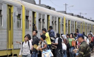 JADWAL KERETA API : 3 Perjalanan Prameks Dibatalkan