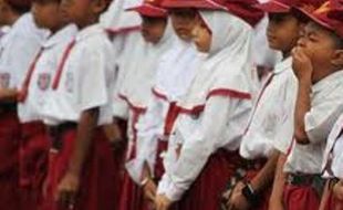 PENDIDIKAN SOLO : Banyak Siswa Belum Hafal Bait II & III Lagu Indonesia Raya