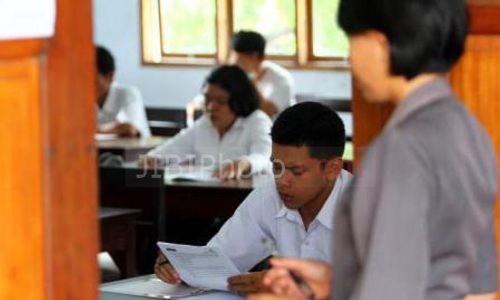 PENGUMUMAN UN : Siswa di Bantul Lulus 100 Persen, Raih Nilai Tertinggi