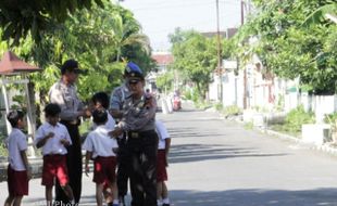 PATROLI JALAN KAKI