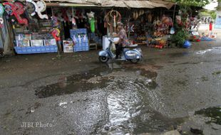 JALAN BERLUBANG SRIWEDARI