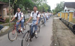 Ngonthel, Solusi Hemat BBM Ala Siswa SMK Bina Patria Sukoharjo