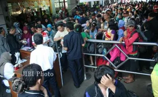 MUDIK LEBARAN : KAI Siapkan 40 Kereta Tambahan