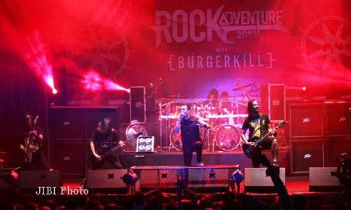 ROCKADVENTOUR : Burgerkill Entak GOR Manahan