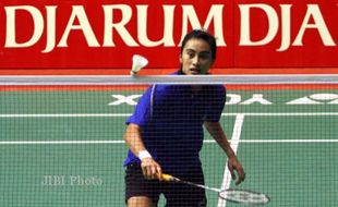 INDONESIA OPEN 2013 : Tunggal Putri Indonesia Bertumbangan