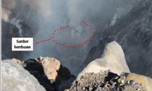 SEPUTAR MERAPI : Ini Kata BPPTK Terkait Asap Hitam Yang Dikeluarkan Gunung Merapi 