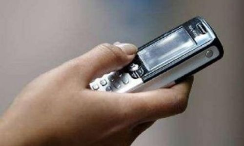 KARTEL SMS : 5 Operator Seluler Didesak Bayar Kerugian Konsumen Rp2,8 Triliun