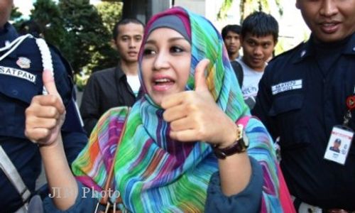 WANITA FATHANAH : Cinta Sefti Sanustika ke Fathanah Tak Luntur