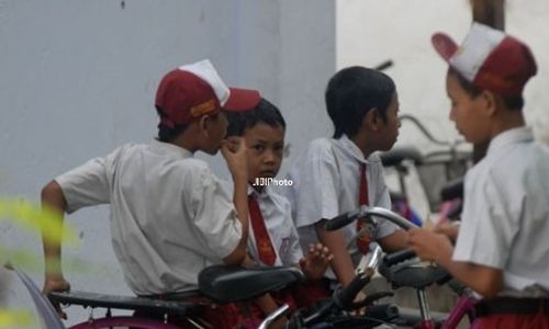 TAHUN AJARAN BARU BANTUL : Masyarakat Diimbau Ikut Awasi Pengenalan Lingkungan Sekolah