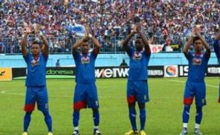 ISL 2013 : Babak Pertama, PBR Tahan Arema 1-1