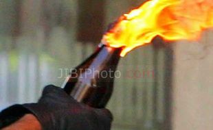 Rumah Pensiunan BUMD Dibom Molotov