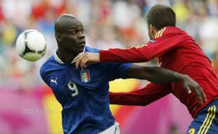 PIALA KONFEDERASI : Jelang Spanyol Vs Italia, Mata Senang Absennya Balotelli