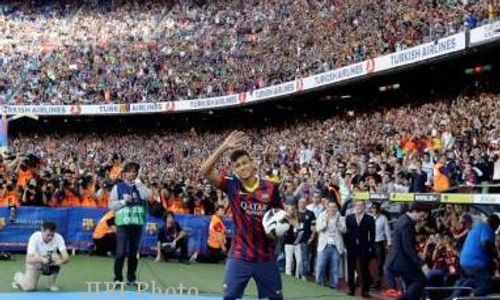 Neymar Ingin Bantu Messi Terus Menjadi yang Terbaik