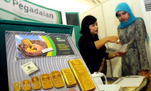 KEMILAU EMAS PEGADAIAN : 15 Nasabah Pegadaian Solo Dapat Emas