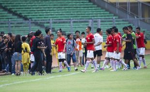 ISL 2013 : Persija Batal Dapatkan Kemenangan WO dari Persib