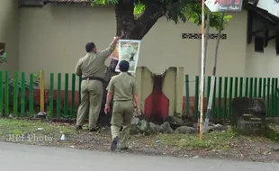  PENERTIBAN REKLAME : Tim Terpadu Boyolali Kembali Razia Reklame Liar