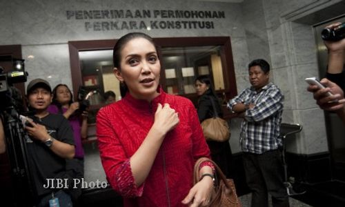 KENAIKAN HARGA BBM : Ini Alasan Rieke Diah Pitaloka Tolak Jokowi Cabut Subsidi BBM