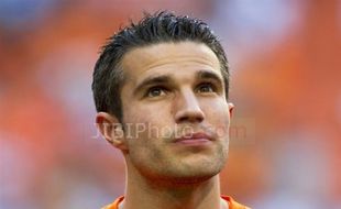 Van Persie & Sneijder Menangkan Belanda Atas China