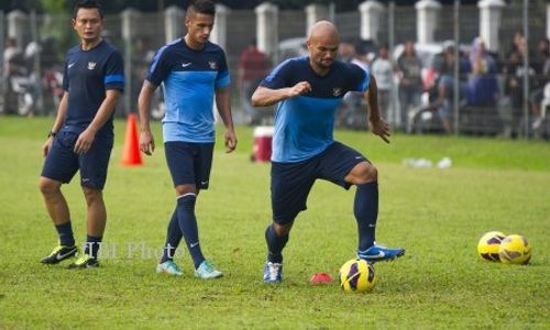 JELANG INDONESIA Vs BELANDA : "1 Miliar Itu Duit Darimana?"