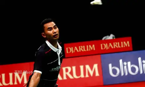 SINGAPORE OPEN 2013 : Perkasa! Tommy Juara Tunggal Putra Lewat Rubber Game