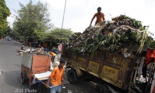 TPS DIHAPUS : TPS Mobile Diminta Tak Gusur Penarik Gerobak Sampah