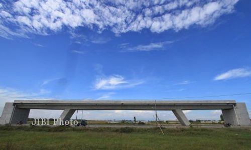  PROYEK TOL SOKER : Warga Kadipiro Bedol Desa ke Luar Solo