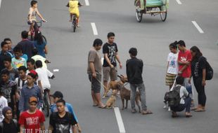 CFD SOLO : Dishubkominfo Dukung Komunitas Anjing Tetap di Car Free Day