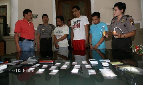 NARKOBA SOLO : Polisi Solo Ungkap Jaringan Pengedar SS, Sita 13 Gram SS, 3 Orang Dibekuk